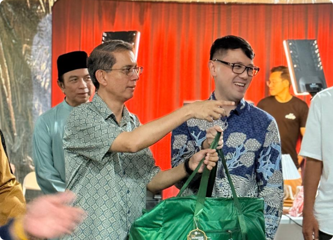 Iftar Without Borders community outreach